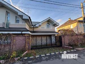 Коттедж 1245м&sup2;, 3-этажный, участок 11 сот.  