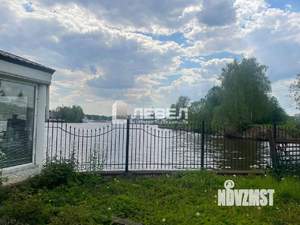 Дом 4374м², 3-этажный, участок 30 сот.  