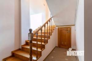 Дом 454м², 3-этажный, участок 12 сот.  