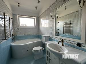 Коттедж 450м², 2-этажный, участок 15 сот.  