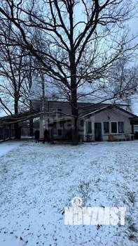 Дом 287м&sup2;, 3-этажный, участок 10 сот.  