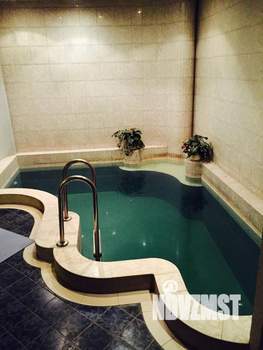 Коттедж 340м², 3-этажный, участок 45 сот.  