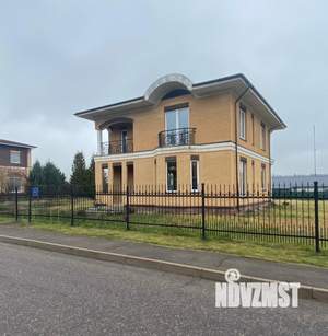 Дом 207м², 2-этажный, участок 13 сот.  