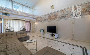 Дом 1150м², 4-этажный, участок 55 сот.  