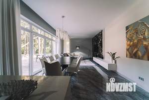 Дом 262м², 2-этажный, участок 30 сот.  