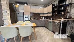 Дом 142м², 2-этажный, участок 13 сот.  