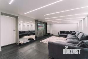 Дом 262м², 2-этажный, участок 30 сот.  