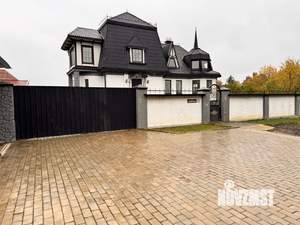 Дом 314м², 3-этажный, участок 17 сот.  