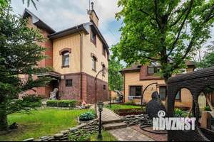 Дом 250м², 3-этажный, участок 9 сот.  