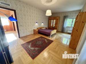 Дом 455м², 3-этажный, участок 14 сот.  