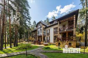 Дом 980м², 4-этажный, участок 61 сот.  