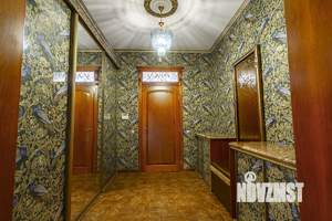 Дом 550м², 3-этажный, участок 23 сот.  