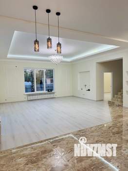 Дом 252м², 2-этажный, участок 7 сот.  