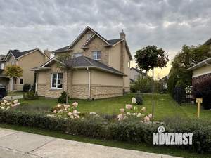 Коттедж 370м², 2-этажный, участок 9 сот.  