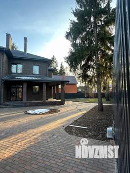 Коттедж 439м², 2-этажный, участок 10 сот.  