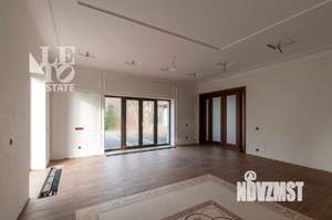 Дом 590м², 2-этажный, участок 26 сот.  