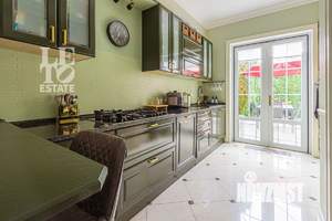 Таунхаус 200м², 3-этажный, участок 2 сот.  