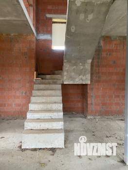 Дом 207м², 2-этажный, участок 13 сот.  