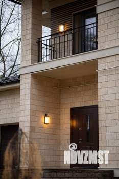 Коттедж 299м², 2-этажный, участок 15 сот.  