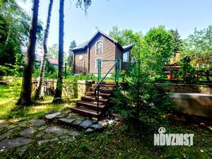 Коттедж 200м², 2-этажный, участок 10 сот.  