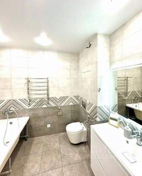 Дом 130м², 3-этажный, участок 4 сот.  