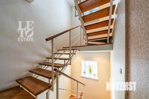 Дом 220м², 5-этажный, участок 2 сот.  