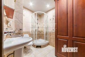 Дом 943м², 4-этажный, участок 12 сот.  