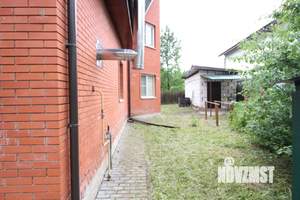 Дом 230м², 2-этажный, участок 11 сот.  