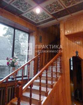 Дом 669м&sup2;, 2-этажный, участок 10 сот.  