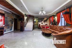 Коттедж 350м², 4-этажный, участок 20 сот.  