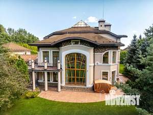 Дом 1350м², 3-этажный, участок 50 сот.  