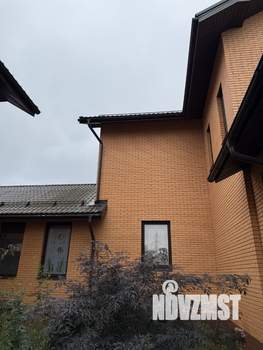 Коттедж 230м², 3-этажный, участок 15 сот.  