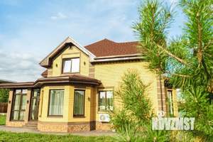Дом 210м², 2-этажный, участок 13 сот.  