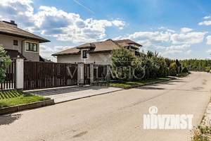 Дом 1150м², 4-этажный, участок 54 сот.  