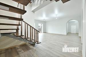 Коттедж 441м², 3-этажный, участок 7 сот.  