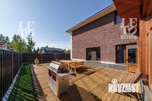 Дом 496м², 3-этажный, участок 25 сот.  