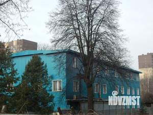 Дом 947м², 3-этажный, участок 987 сот.  