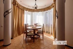 Дом 600м², 2-этажный, участок 36 сот.  