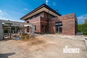 Коттедж 1244м², 3-этажный, участок 28 сот.  