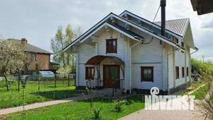 Коттедж 274м², 2-этажный, участок 15 сот.  