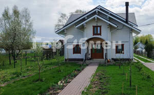 Дом 274м², 2-этажный, участок 15 сот.  