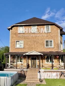 Дом 250м&sup2;, 3-этажный, участок 10 сот.  