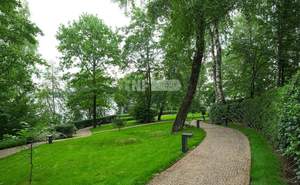 Дом 663м&sup2;, 2-этажный, участок 25 сот.  