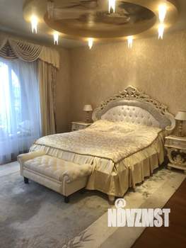 Коттедж 500м², 2-этажный, участок 12 сот.  
