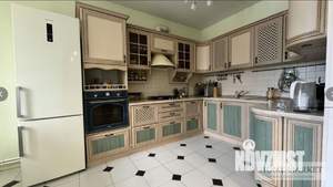 Дом 318м², 3-этажный, участок 6 сот.  
