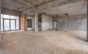 Дом 700м&sup2;, 2-этажный, участок 15 сот.  