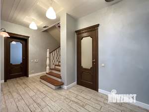 Дом 300м², 2-этажный, участок 10 сот.  