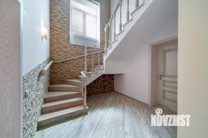 Дом 286м², 2-этажный, участок 24 сот.  