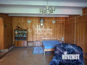 Дом 250м², 3-этажный, участок 8 сот.  