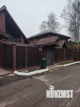 Коттедж 516м², 2-этажный, участок 15 сот.  